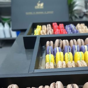 מגשי אירוח מתוקים